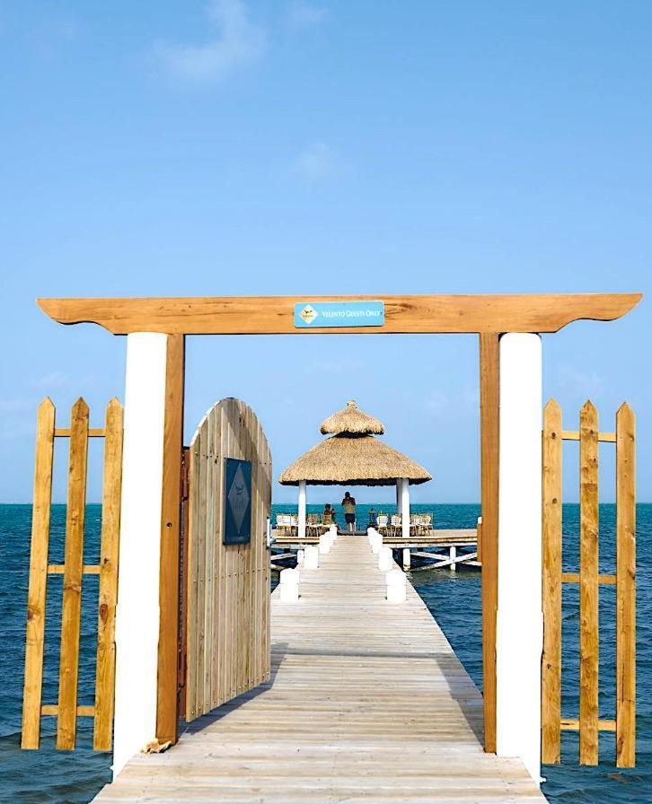 Velento Oceanfront #2 Villa Caye Caulker Exterior photo
