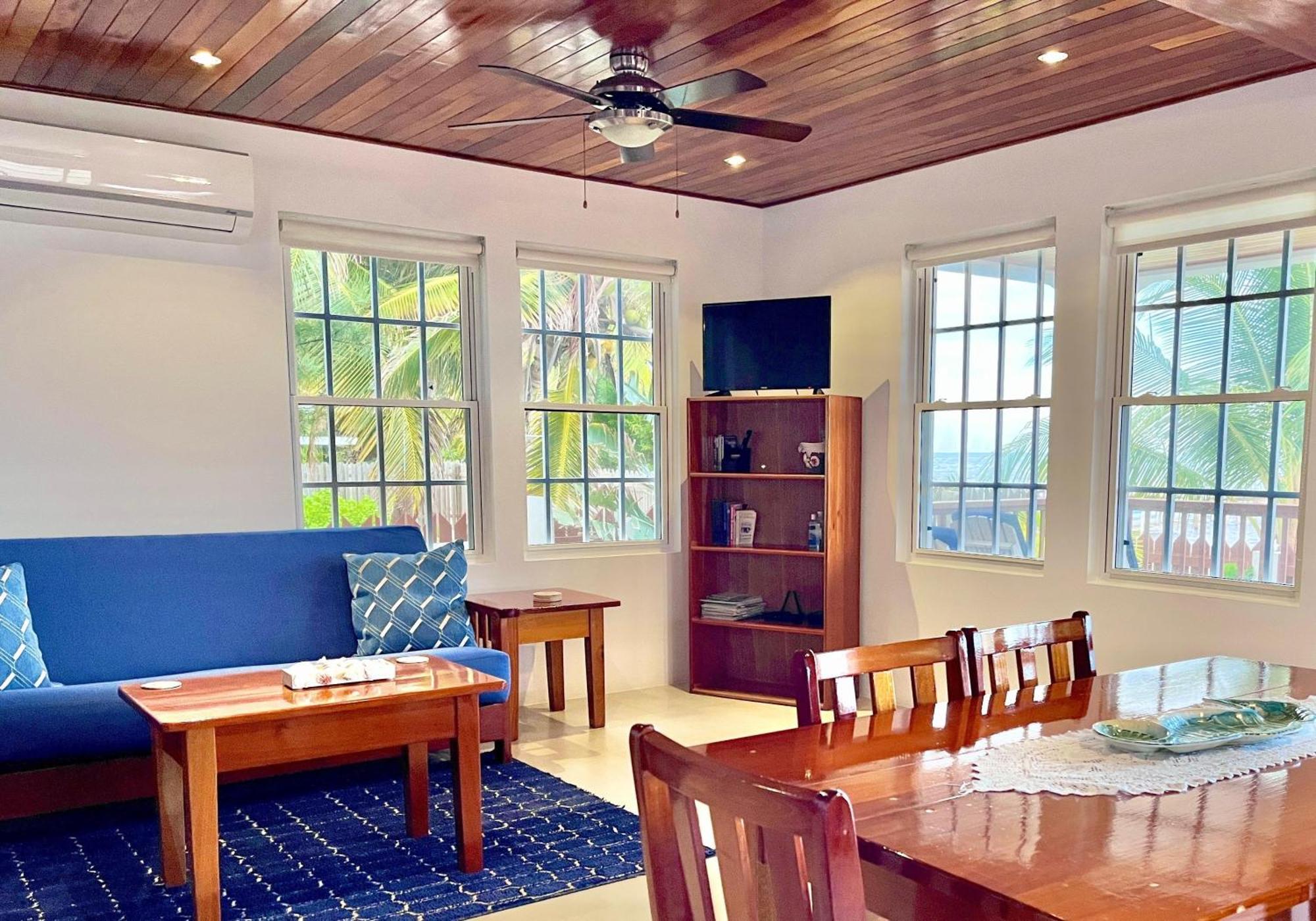 Velento Oceanfront #2 Villa Caye Caulker Exterior photo